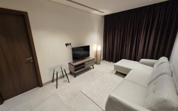 1-Bed Apartment for Rent in Muscat Hills | OMR 400/mo | REF 432ME thumbnail 11