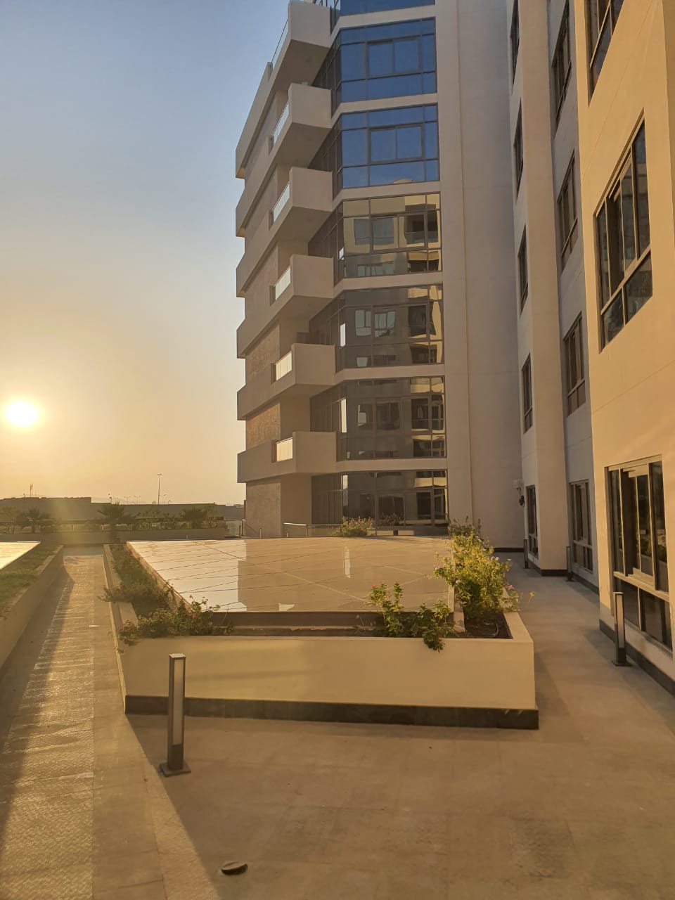 2-Bed Apartment for Rent in Muscat Hills | OMR 450/mo | REF 673AM