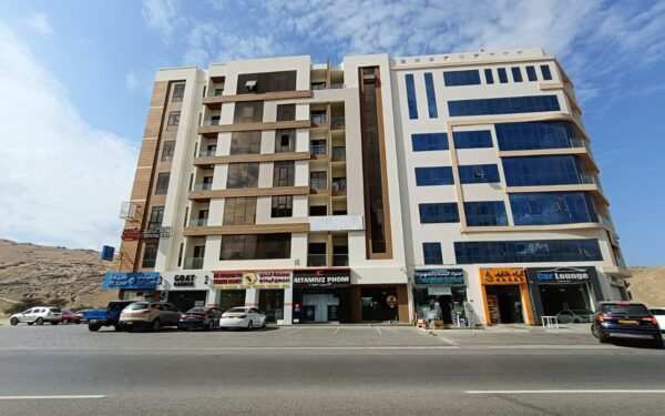 Commercial for Rent in Bawshar | OMR 650/mo | REF 863MB thumbnail 5
